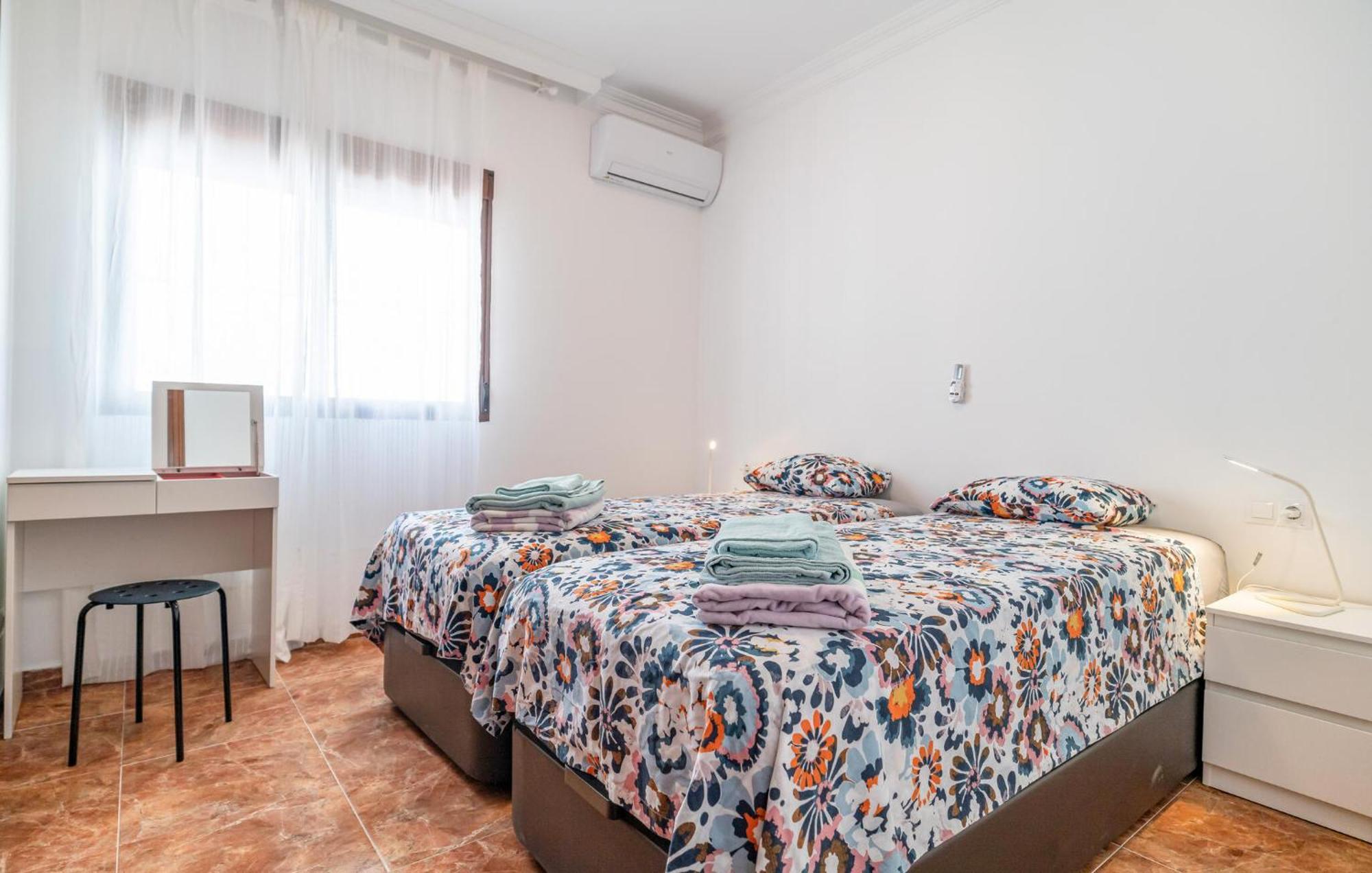Lovely Home In Benalmadena With Kitchen Exterior foto
