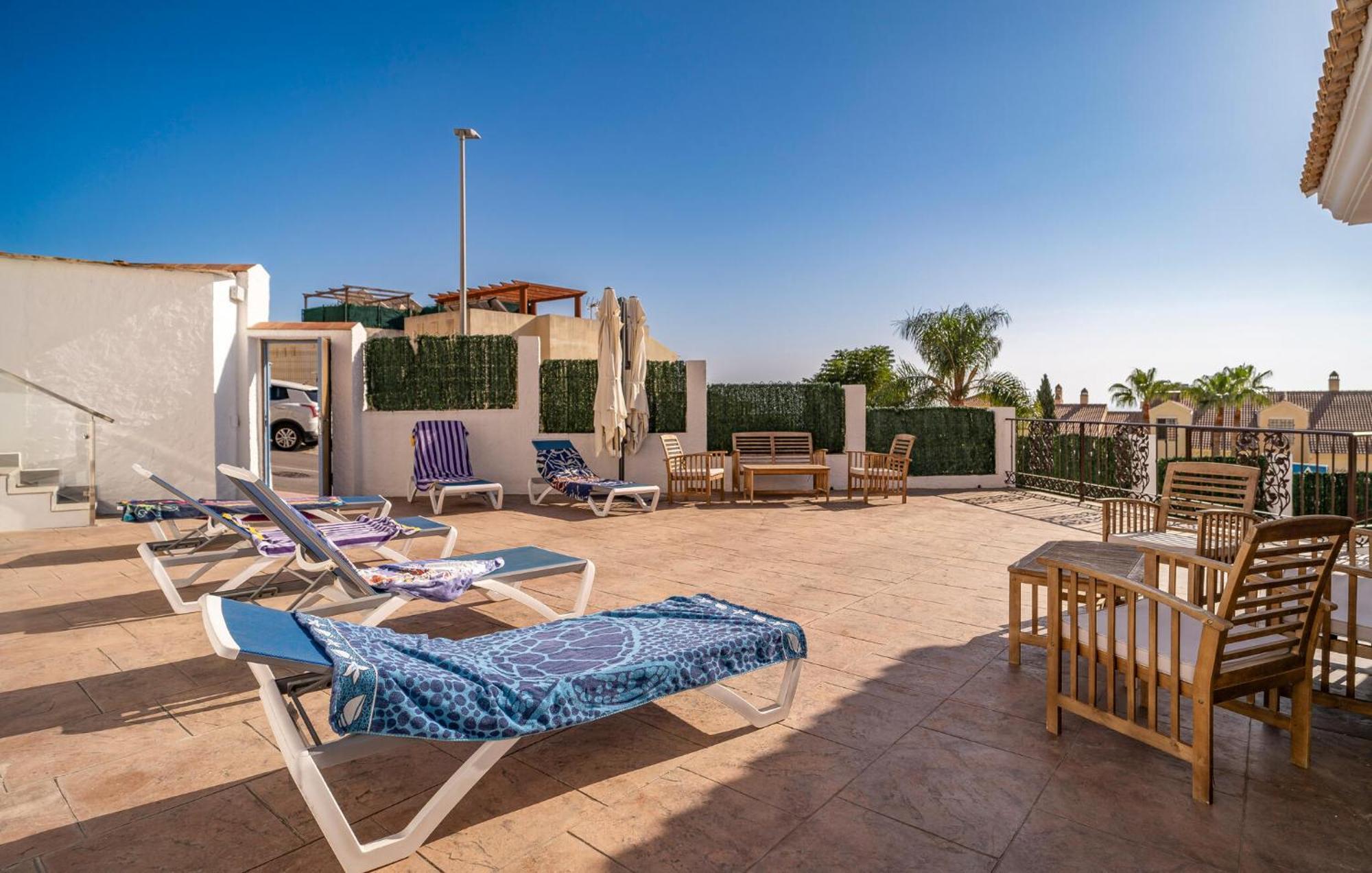 Lovely Home In Benalmadena With Kitchen Exterior foto
